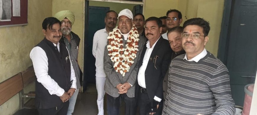 शहर के सेवाभावी वरिष्ठ अधिवक्ता ने दी 9000 वर्गफीट भूमि दान