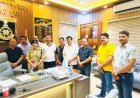 17 लाख की लूट का खुलासा करने वाली गुना पुलिस का व्यापारियों ने किया सम्मान