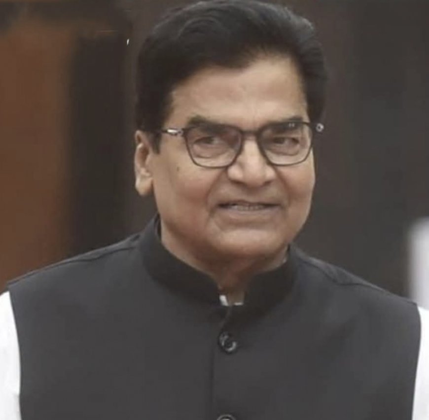 इटावा रेलवे स्टेशन के विकास को लेकर प्रो. रामगोपाल यादव की बड़ी पहल, ट्रेनों के ठहराव समेत कई मांगें उठाईं