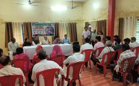 अफसर पहुंचे चौपाल, मौके पर ही निपट गए झंझट