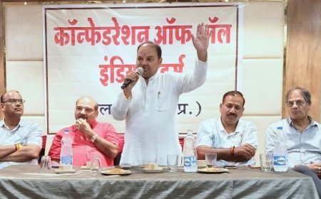 यूपीआई पर एमडीआर के विरोध में उतरे गुना के व्यापारी