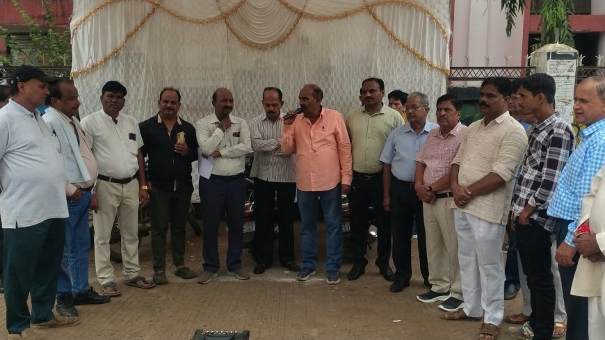 कलेक्टर से मिलना आसान, पर गुना नपा अधिकारियों से मिलना टेढ़ी खीर