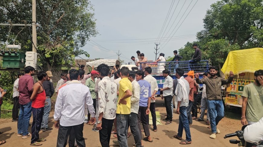 ई-टोकन की भूलभुलैया पर फूटा किसानों का गुस्सा