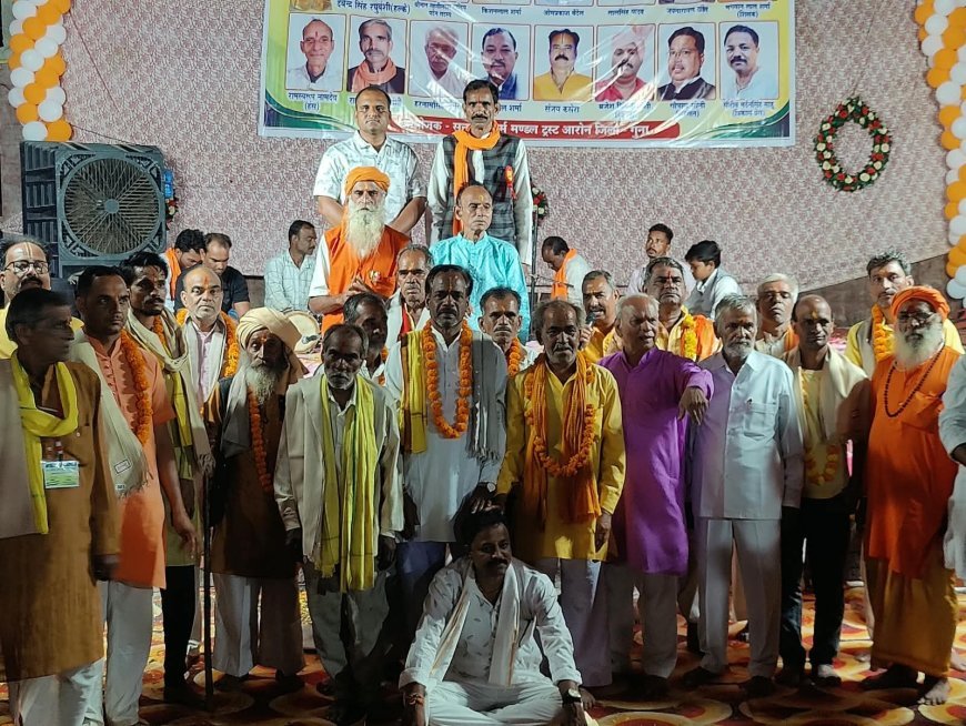 आरोन में जलझूलनी एकादशी पर हुआ पुजारियों का सम्मान